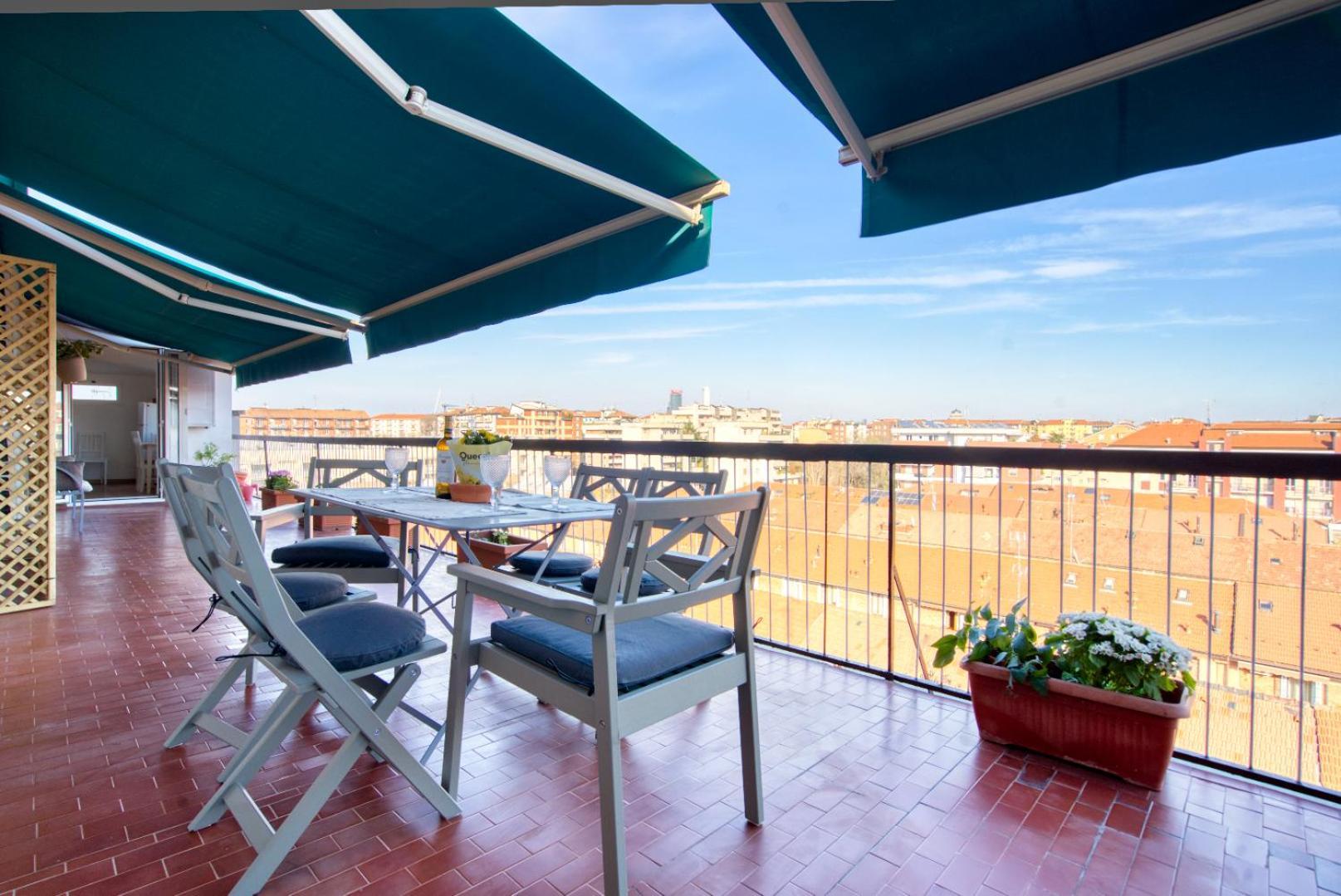 Spacious Penthouse With Panoramic Terrace - 20 Minutes From San Siro & Duomo 밀라노 외부 사진